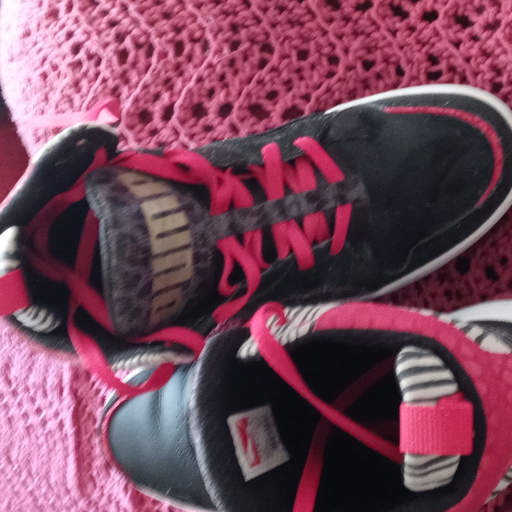 Puma sneakers